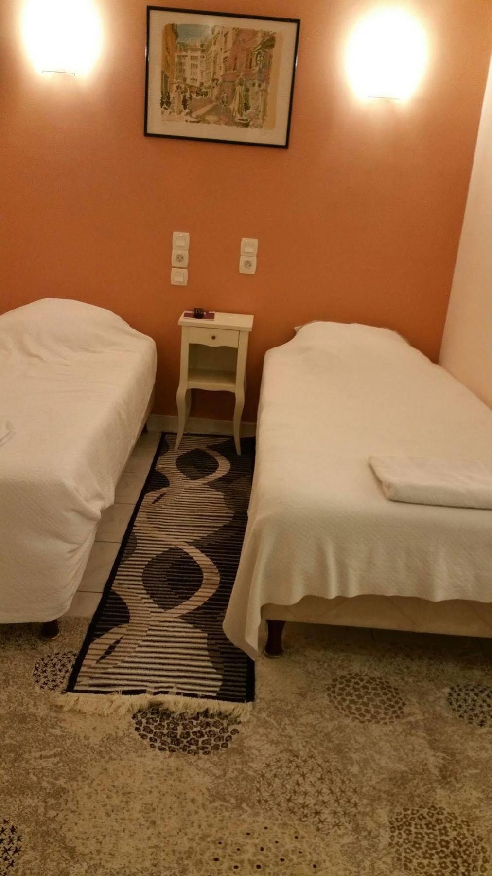 Hotel Des Voyageurs Montpellier Dış mekan fotoğraf